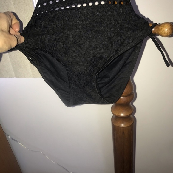 Bathing suit - Picture 2 of 2